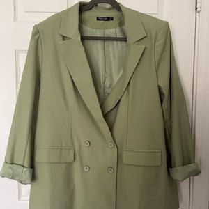 BLAZER 💚🌿 pale green blazer - SIZE 10 - Oversized